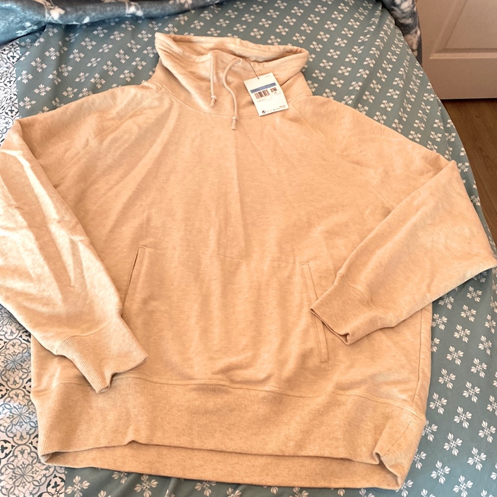 Women’s Nike sweatshirt